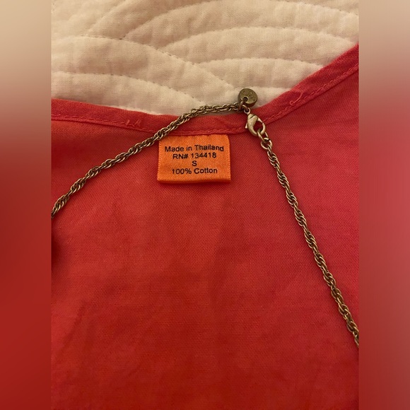 Asymmetrical Linen Blouse! - Picture 2 of 3